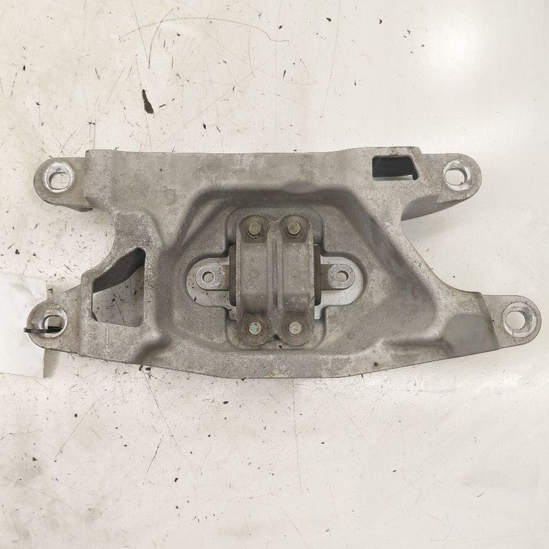 Cadillac CT6 Transmission Crossmember Support  2018 2017 2016