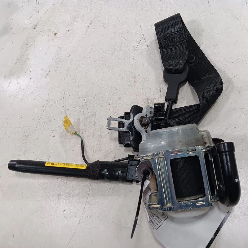 Passenger Right Front Seat Belt Strap Retractor 4 Door X Model 16-17 FIAT 500