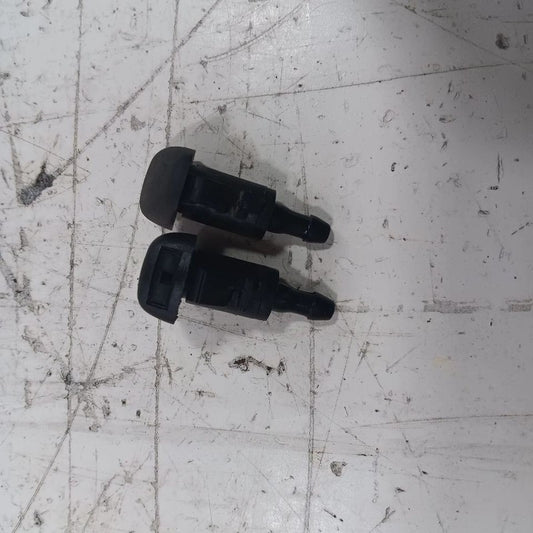 Hyundai Tucson Windshield Wiper Washer Fluid Hood Sprayer Nozzles  201