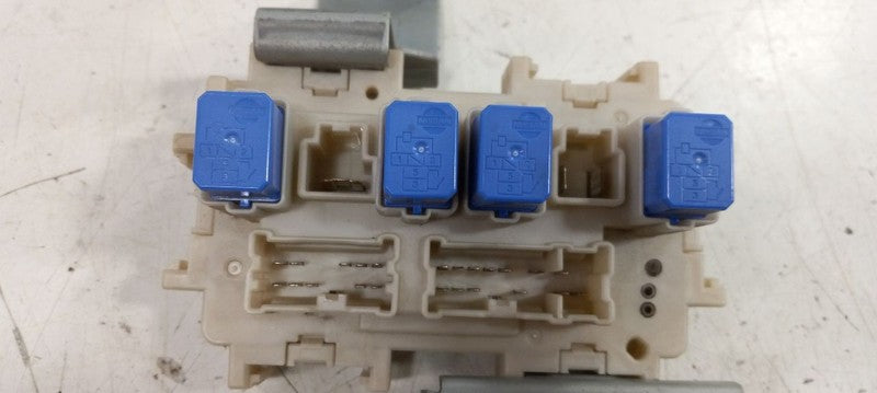 Nissan Altima Cabin Fuse Box Interior Inner Under Dash 2010 2009 2008 2007