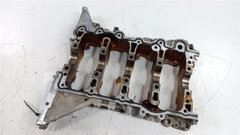 Buick Encore Engine Block Crankshaft Main Cap 2016 2017 2018 2019 OEM