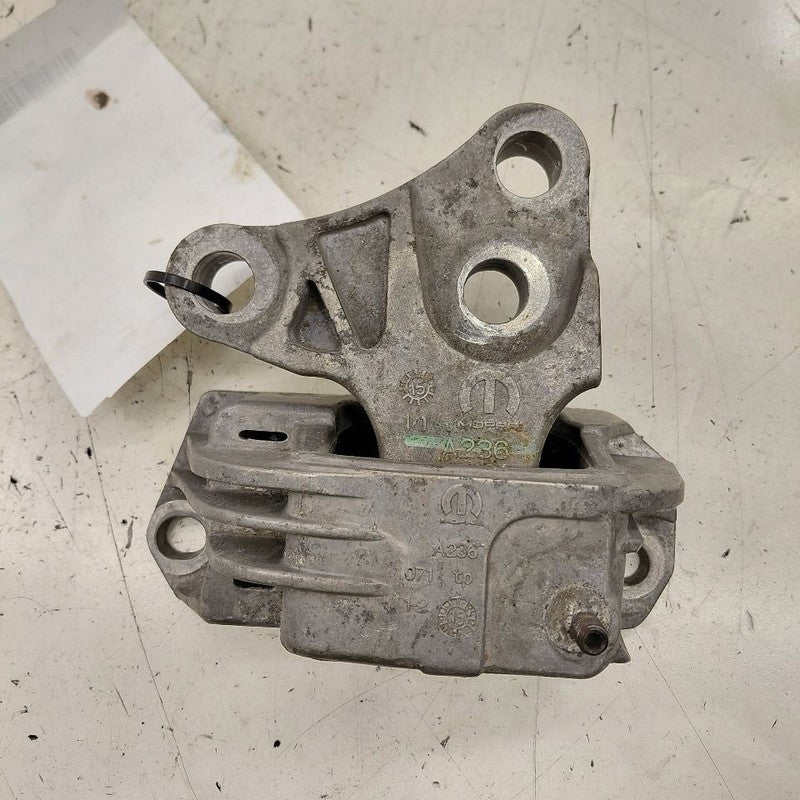 Fiat 500 X Model   Engine Motor Mount Left Driver  2.4 2016 2017