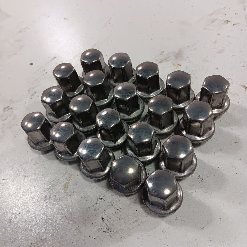 Chevy Malibu Lug Nut Set 2019 2020 2021 2022