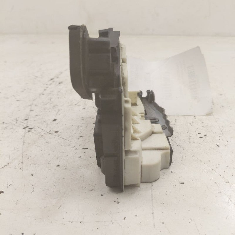 Volkswagen Golf Door Latch Lock Right Passenger Front  2015 2016 2017