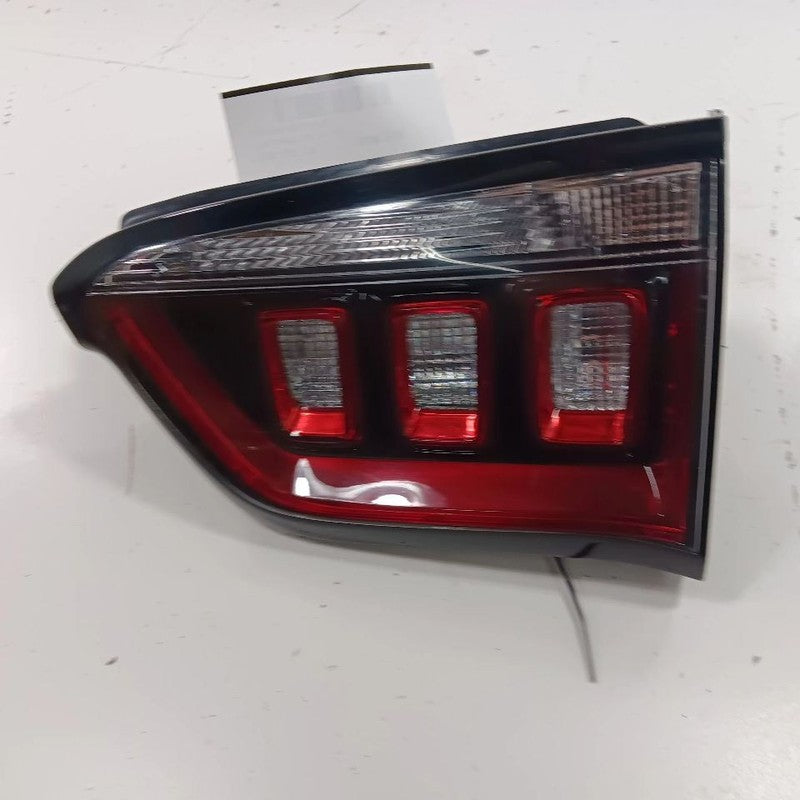 Passenger Right Tail Light Brake Lamp Incandescent Liftgate Mntd 17-23
