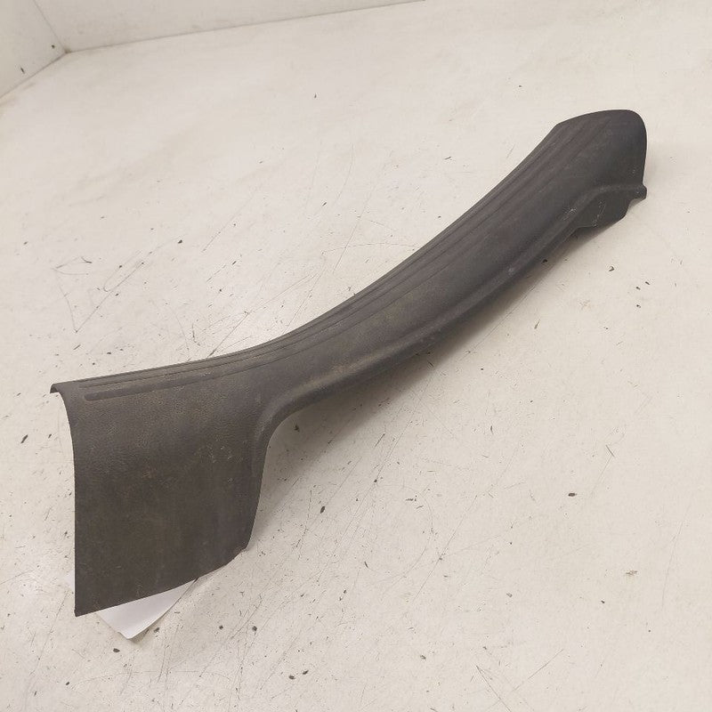 Jeep Cherokee Sill Trim Plate Door Jam Threshold Right Passenger Rear 