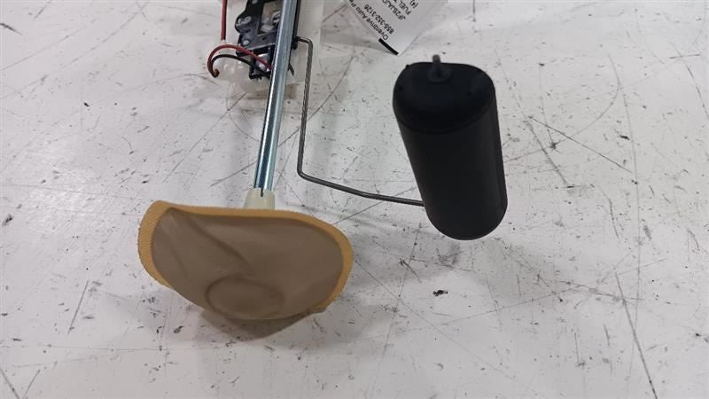 Subaru Forester Fuel Gas Tank Sending Unit  2017 2018 OEM