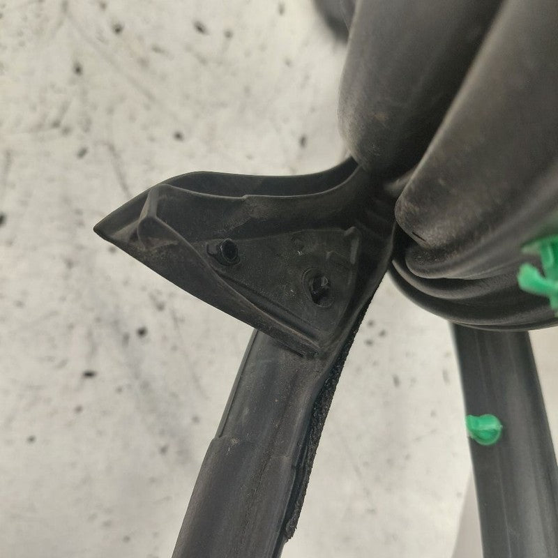 Nissan Versa Note On Door Seal Rubber Left Driver Front  2019 2018 201