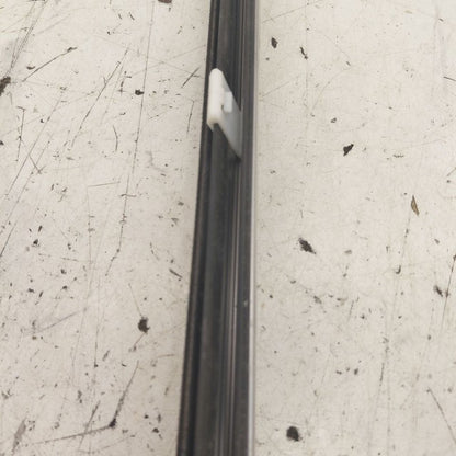 Kia Sorento Door Glass Window Weather Strip Trim Front Right Passenger
