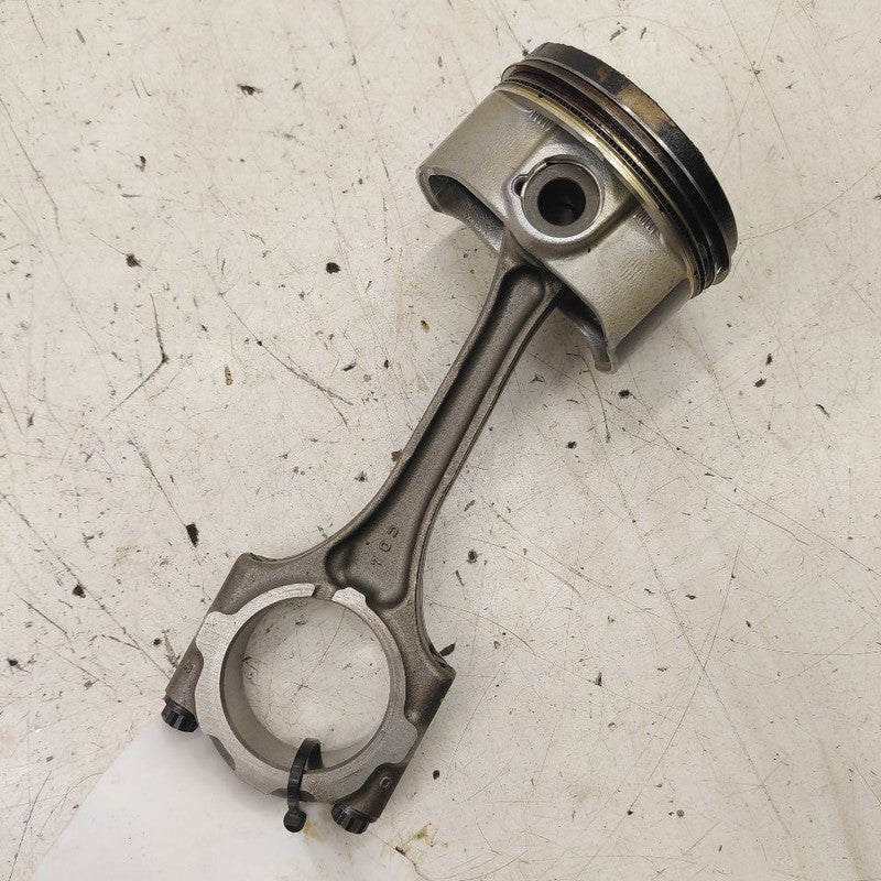 Toyota Prius Single Piston With Connecting Rod   1.8 2022 2021 2020