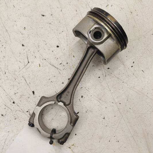 Toyota Prius Single Piston With Connecting Rod   1.8 2022 2021 2020
