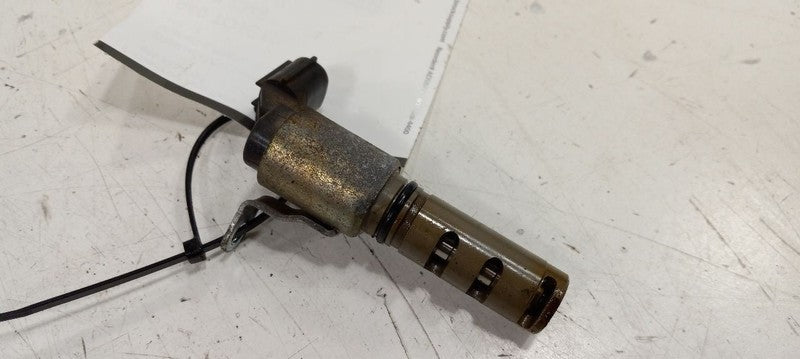 Toyota Corolla Variable Timing Gear Oil Control Valve Solenoid Cylinde