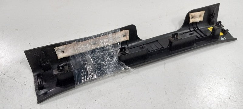 Hyundai Santa Fe Sill Trim Plate Door Jam Threshold Right Passenger Front 2017 2