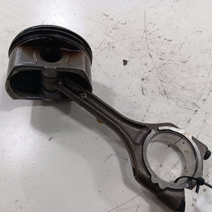 Outlander Sport 2.0 Single Piston With Connecting Rod  2022 OEM
