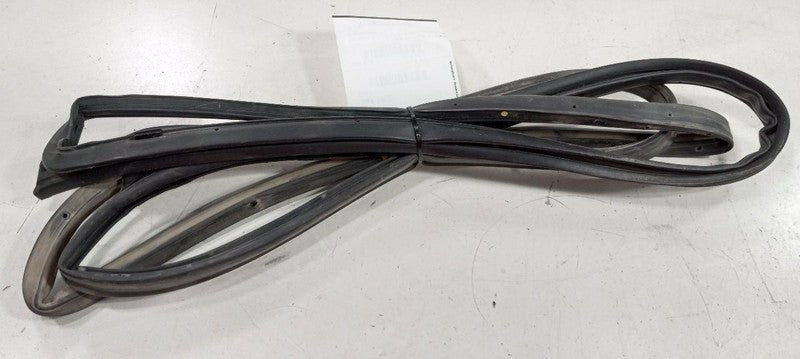 Kia Forte On Door Seal Rubber Right Passenger Front 2010 2011 2012 2013