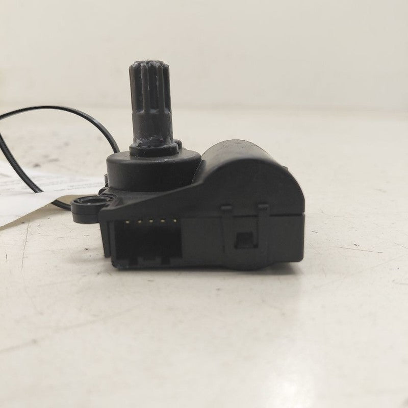 Hyundai Santa Fe Flap Door Motor Heater AC Door Actuator  2019 2020
