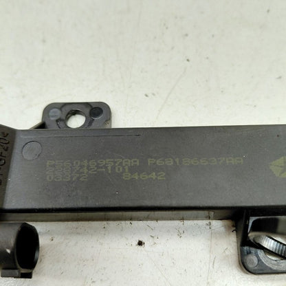 Jeep Cherokee Keyless Entry Antenna Module {68186637AA} 2015 2016 2017