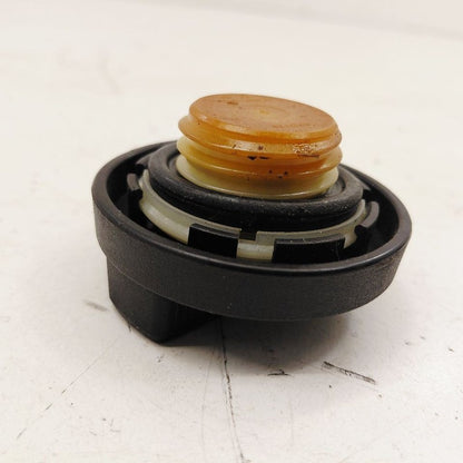 Hyundai Elantra Engine Oil Fill Cap 2.0 2024 2023 2022 2021 OEM