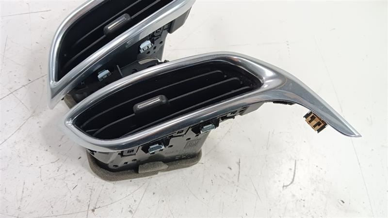 Chevrolet Equinox Dash Air Vent Center Middle 2018 2019