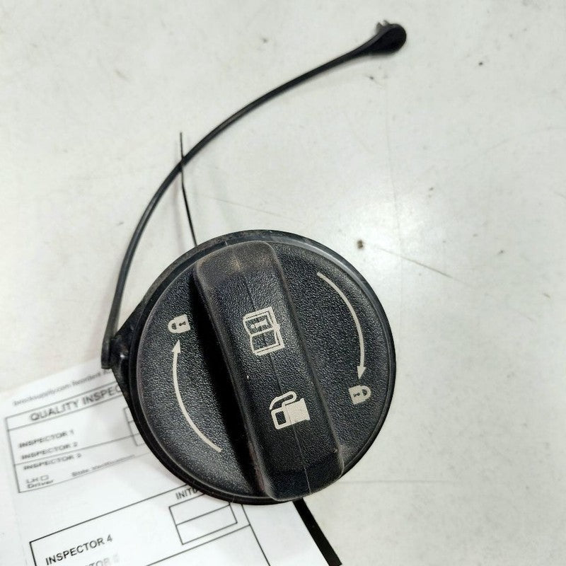 Hyundai Sonata Gas Tank Fuel Cap  2017 2016 2015 OEM