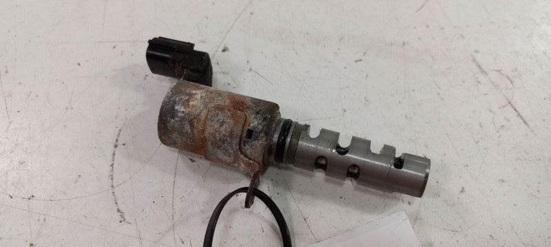 Subaru Tribeca Variable Timing Gear Oil Control Valve Solenoid Cylinde