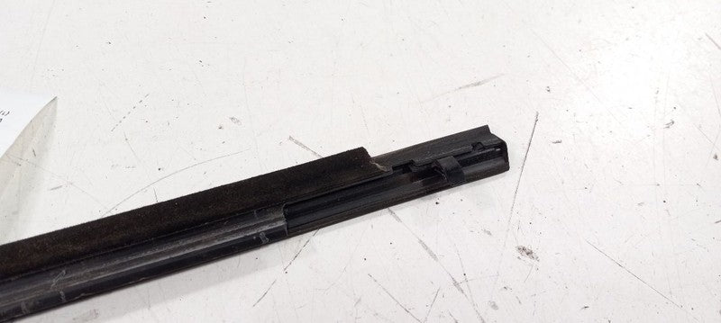 Subaru Impreza Door Glass Window Weather Strip Trim Rear Right Passeng