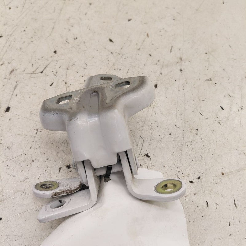 Chevy Trax Door Hinge Set Right Rear Passenger  2022 2021