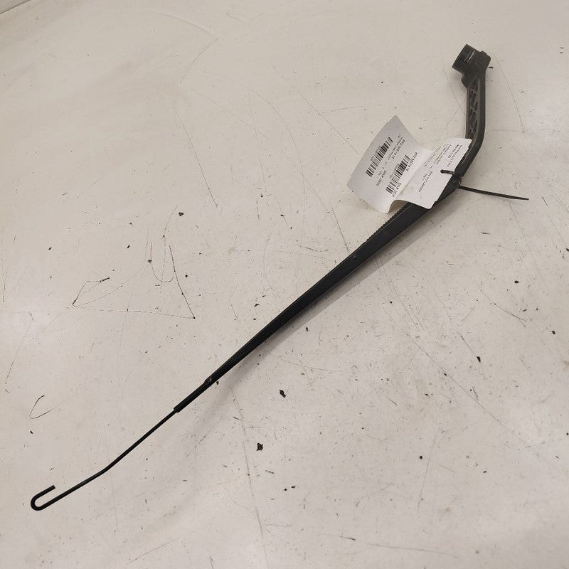 Mitsubishi Outlander   Windshield Wiper Arm Right Passenger  2018 2017