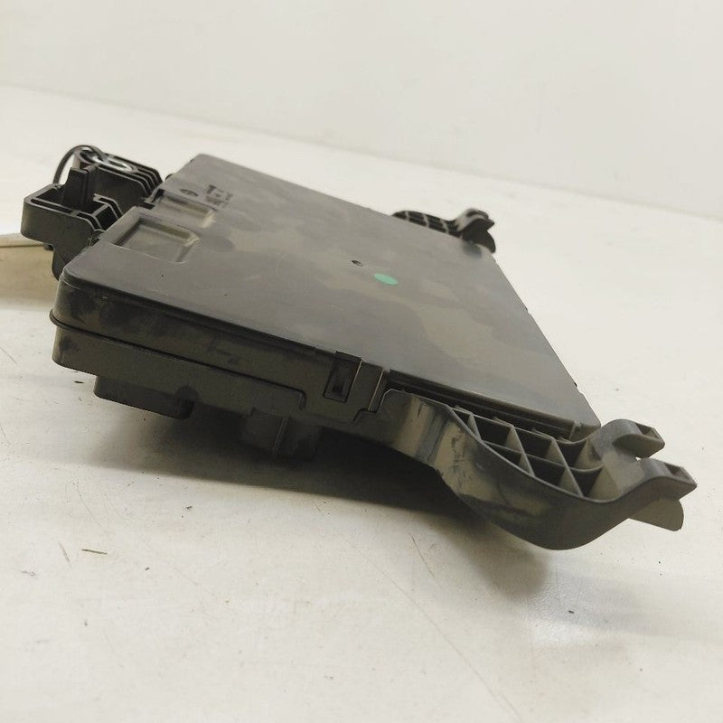Cadillac XTS Cabin Fuse Box Interior Inner Under Dash      2016 2017 2