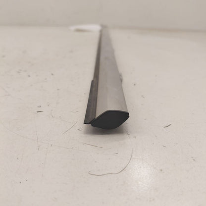 Kia Sportage Door Glass Window Weather Strip Trim Front Right Passenge