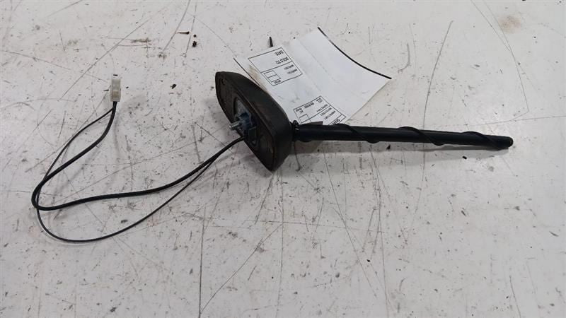 Chevy Traverse Antenna  2010 2011 2012 2013 OEM