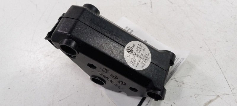 Volkswagen Rabbit Speaker SPEAKER AMP 1K0.035.463.D 2006 2007 08 OEM