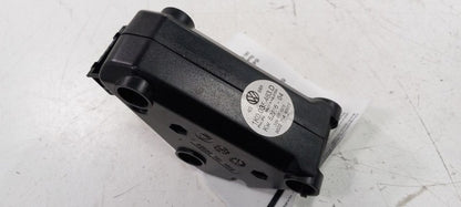 Volkswagen Rabbit Speaker SPEAKER AMP 1K0.035.463.D 2006 2007 08 OEM