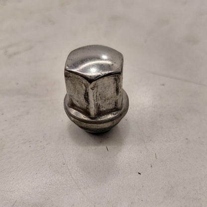 Cadillac CT6 Lug Nut Set  2018 2017 2016
