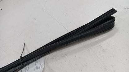 Subaru Impreza Door Glass Window Seal Rubber Right Passenger Front 2017 2018 201
