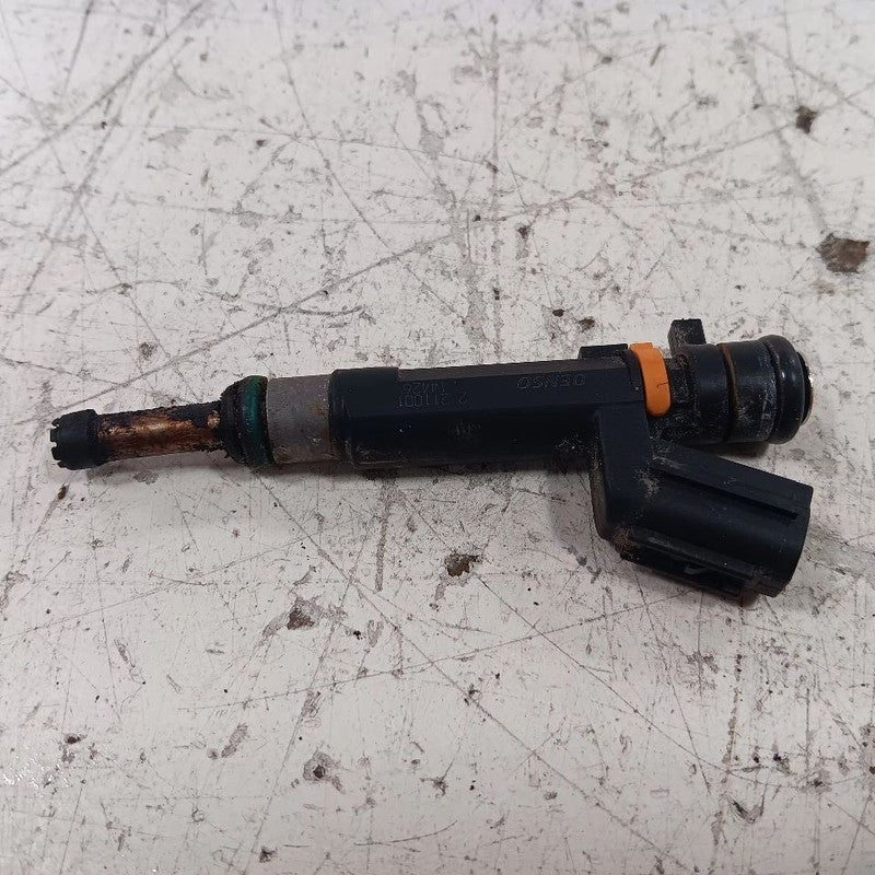 Fuel Injection Injector Fits 18-23 Nissan Kicks OEM