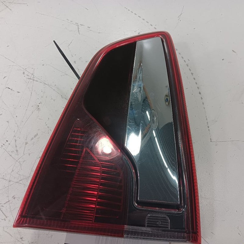 Passenger Right Tail Light Brake Lamp SES Smoked Red Lens 18-22 Ford Ecosport