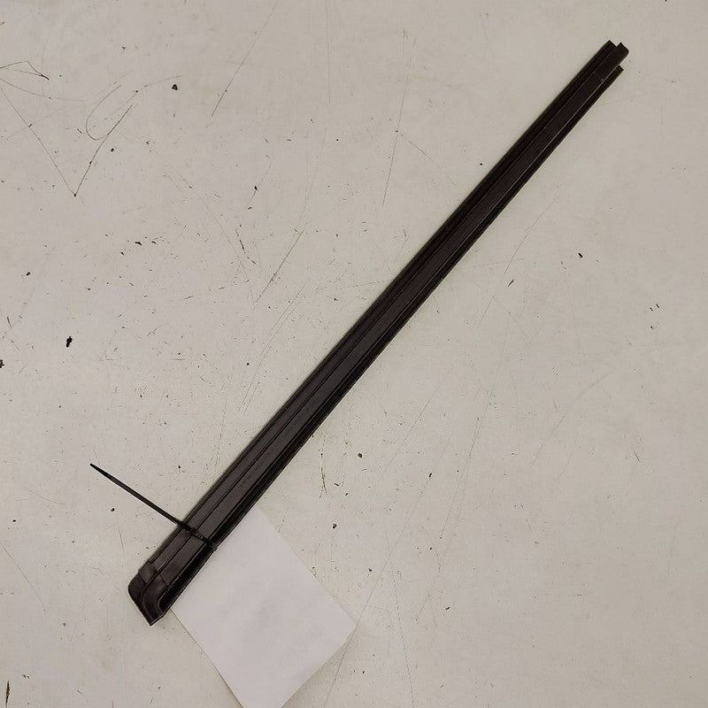 Chevy Trailblazer Right Front Weather Strip Interior  2023 2022 2021