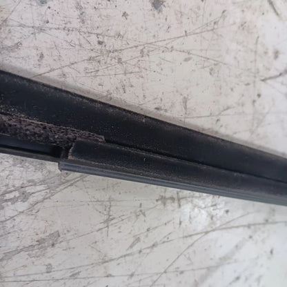 Nissan Kicks Door Glass Window Weather Strip Trim Front Left Driver  2