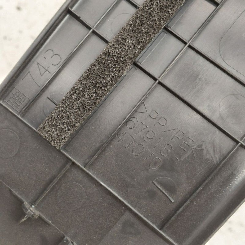 Toyota Prius Sill Trim Plate Door Jam Threshold Left Driver Rear  2022