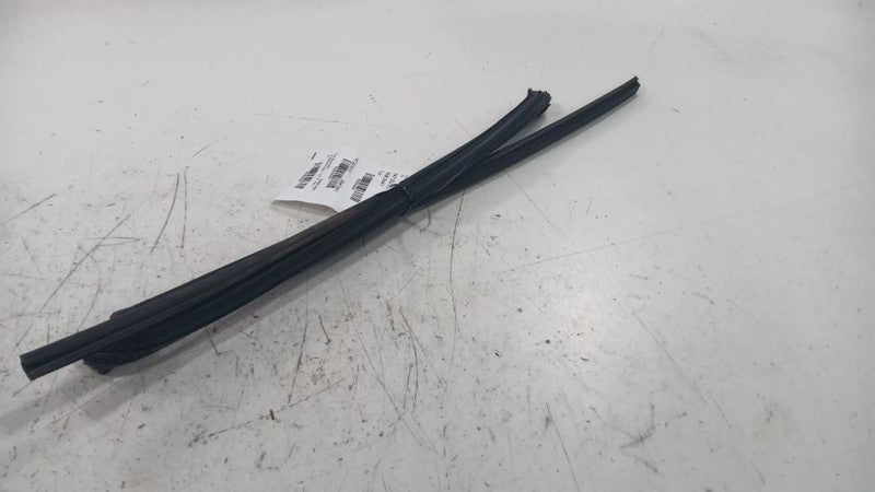 Subaru Impreza Door Glass Window Seal Rubber Left Rear Back  2017 2018