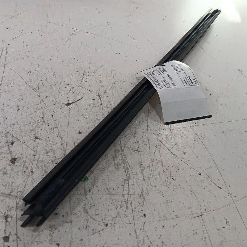 Jeep Compass Left Front Weather Strip Interior  2018 2019 2020 2021 20