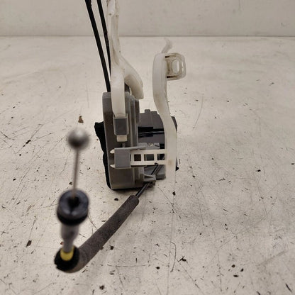 Kia Sorento Door Latch Lock Right Passenger Rear  2018 2017 2016
