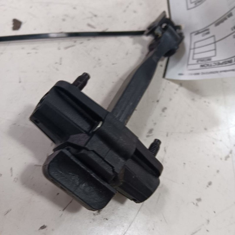 Fiat 500 Door Check Right Passenger Front Hinge Stopper Detent  2014 2