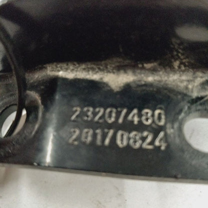 Chevy Volt Transmission Range Selctor Cable Lever Bracket {23207480} 2