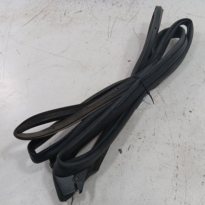 Nissan LEAF On Door Seal Rubber Right Passenger Rear Back  2013 2014 2015 2016 