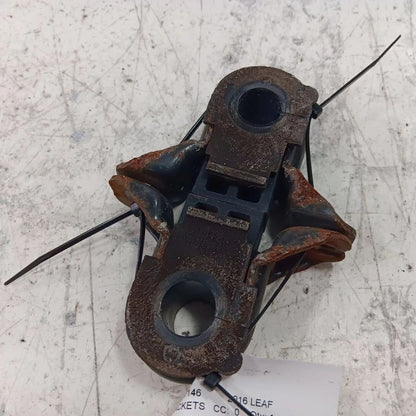 Nissan LEAF Sway Bar Bushing Mounting Bracket  2013 2014 2015 2016 201