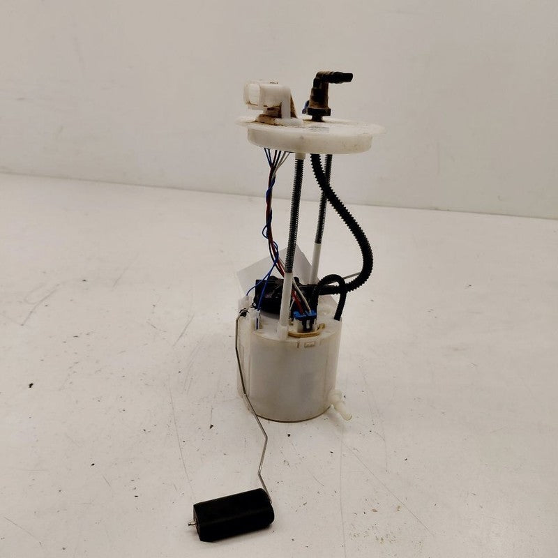 Gas Fuel Pump Assembly Fuel Tank Mounted AWD 21-25 Chevy Trailblazer