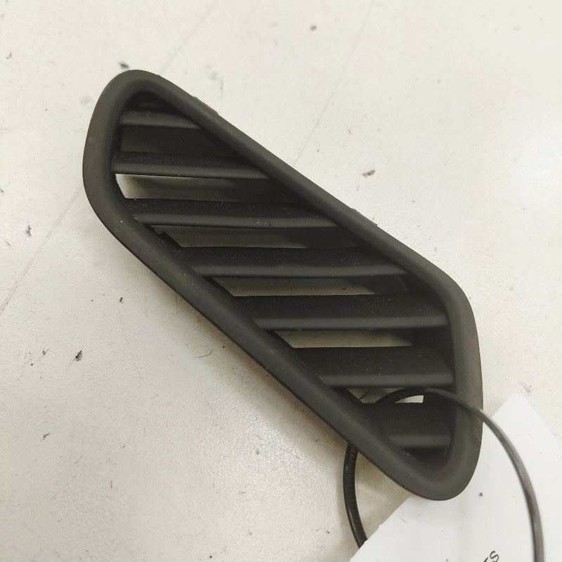 Cadillac XTS Defrost Vent Right Passenger Side      2016 2017 2018