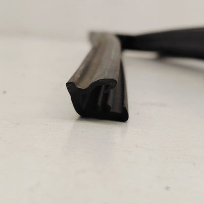 Ford Escape Door Glass Window Seal Rubber Right Passenger Front  2022 